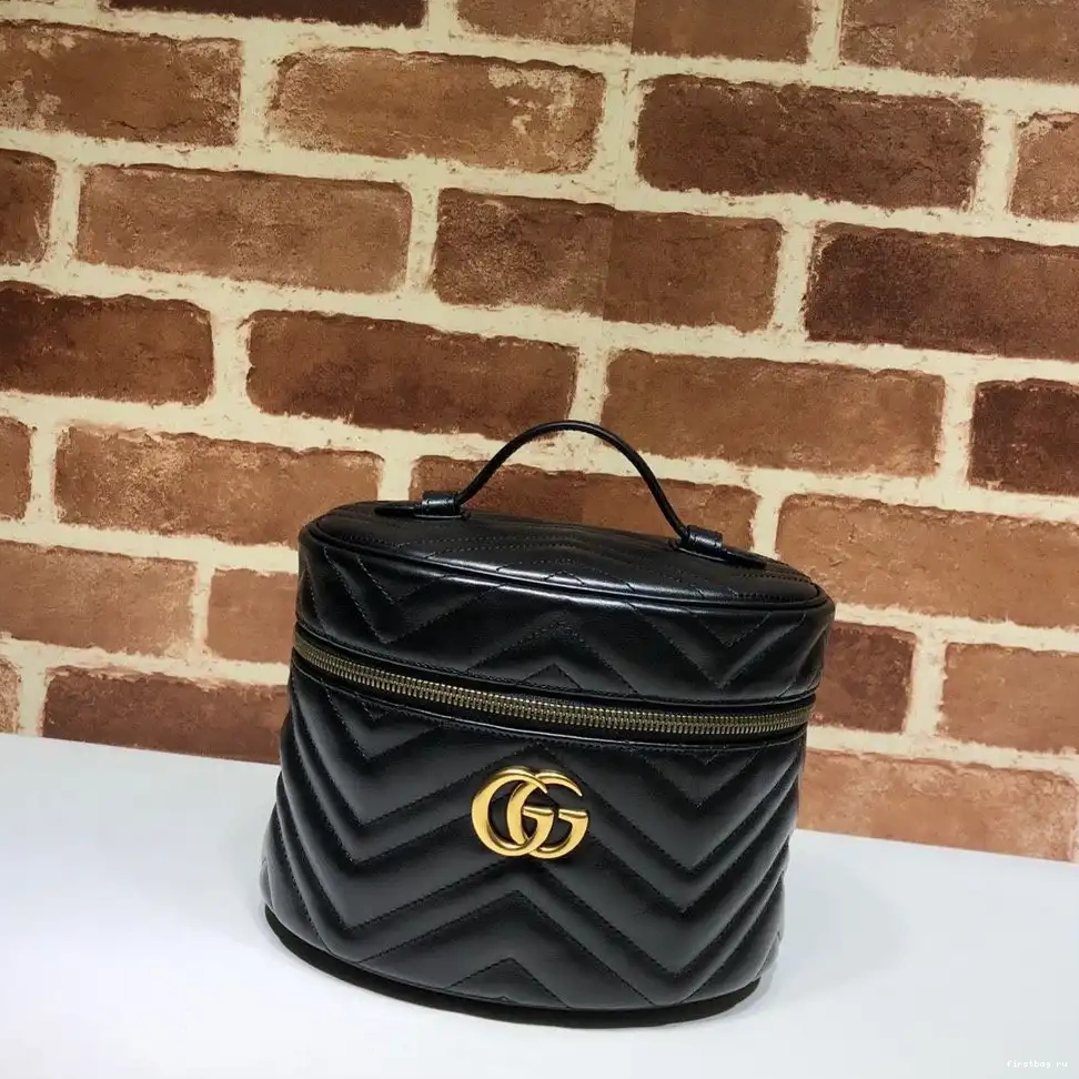 First bag ru GG small GUCCI cosmetic case Marmont 0529